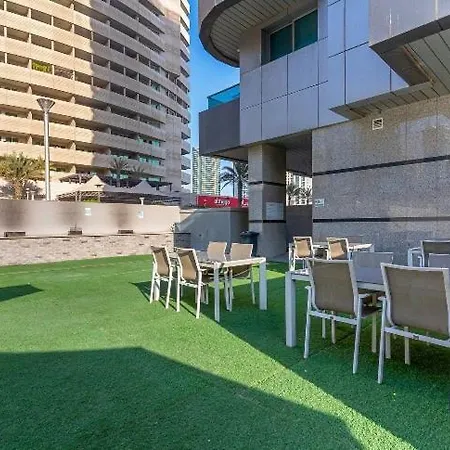 Lavish One Bedroom Apartment@ Dubai Marina Exterior photo