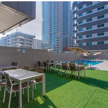 Lavish One Bedroom Apartment@ Dubai Marina Exterior photo