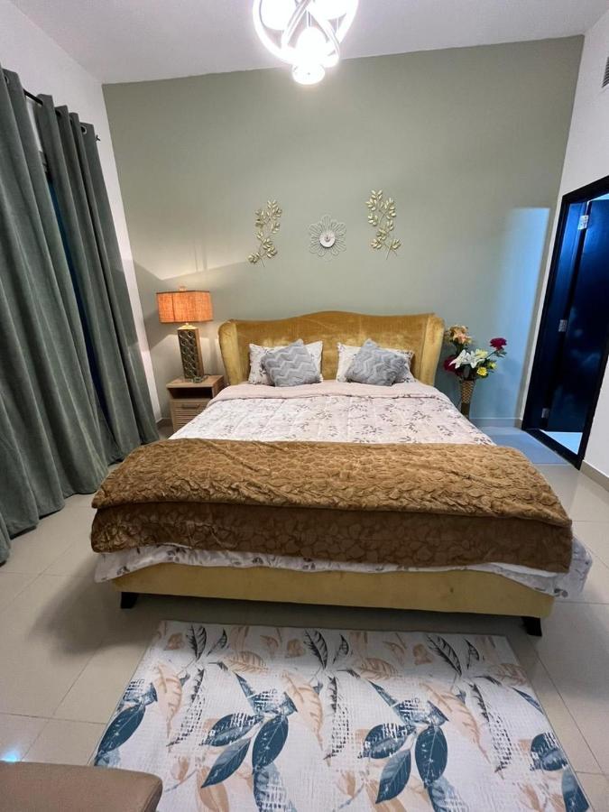 Lavish One Bedroom Apartment@ Marina * Dubai