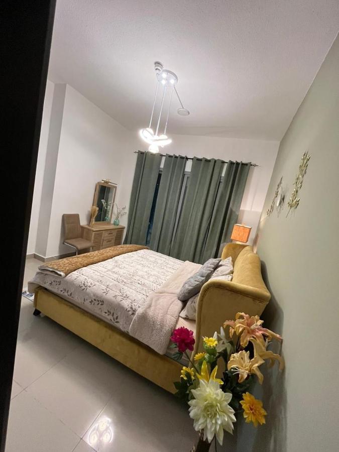 Lavish One Bedroom Apartment@ Marina Apartment
