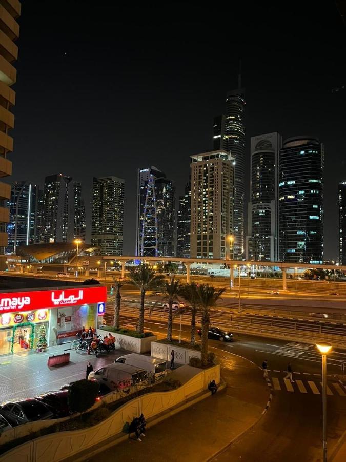 Lavish One Bedroom Apartment@ Marina Apartment *